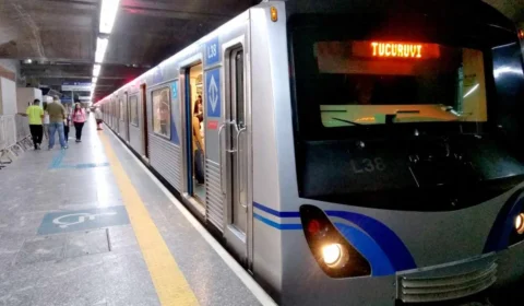 Falha em aparelho de mudança de via reduz velocidade de trens e afeta Linha 1-Azul do Metrô de SP
