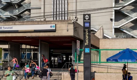 Agora: Falha no metrô da Linha Azul afeta linhas Vermelha e Amarela