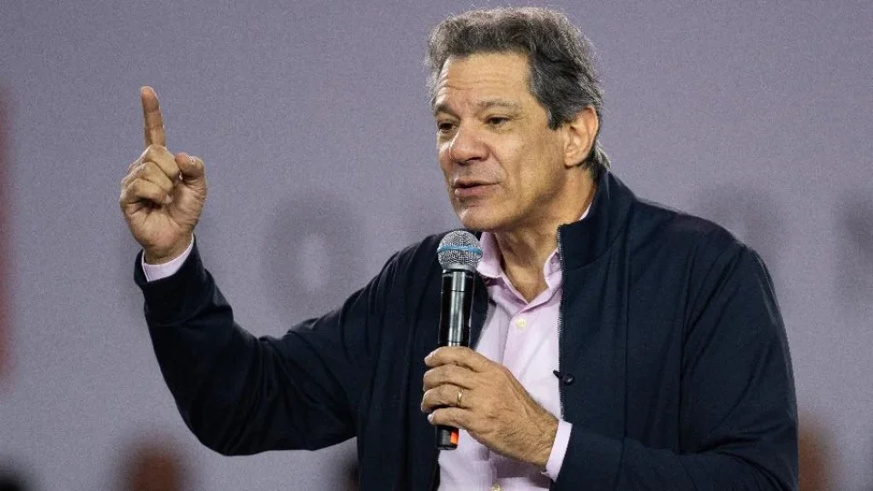 Haddad critica segurança de Tarcísio e promete chefiar gabinete de polícias