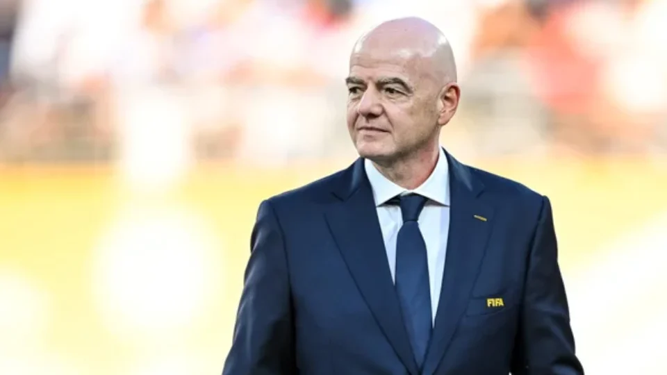 Quatro federações rompem com Infantino e ameaçam eleição da Fifa
