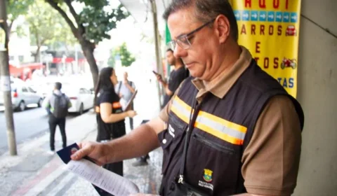 Prefeitura de BH retira quase três toneladas de materiais das ruas do Centro e da Lagoinha em um dia