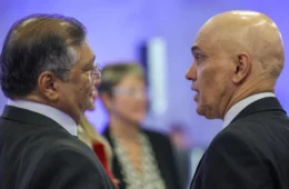 Moraes e Dino defendem diploma para controlar abusos na imprensa