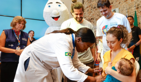 Rio inicia campanha para atualizar caderneta de vacinação de crianças e adolescentes