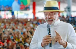 Lula começa campanha nas ruas e prepara maratona por três estados em busca de força eleitoral