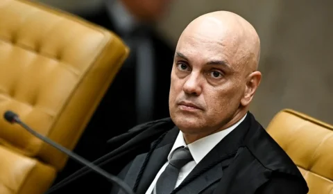Ministro Alexandre de Moraes ameaça cassar candidatos que usem IA