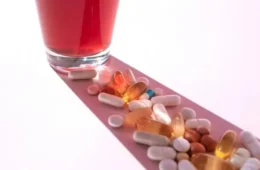 Geração sóbria troca álcool por remédios e acende alerta
