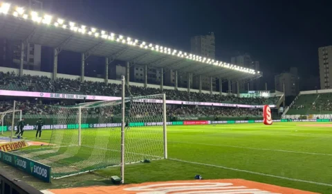 Goiás enfrenta Londrina hoje e busca reação crucial na Série B