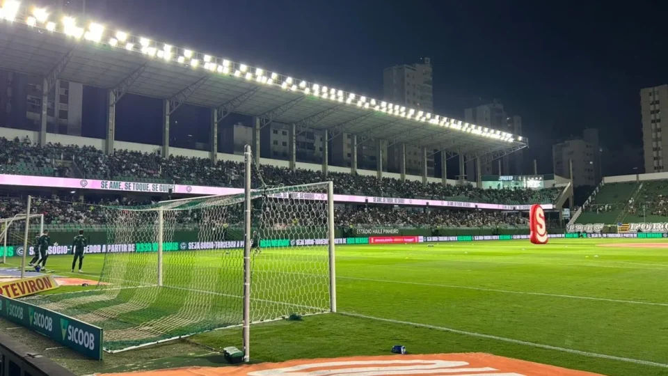 Goiás enfrenta Londrina hoje e busca reação crucial na Série B