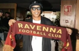 Aos 46 anos, Ronaldinho surpreende e prepara volta ao futebol após 11 anos