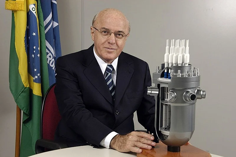 O almirante Othon, preso pela Lava Jato, é o reponsável por uma das maiores descobertas científicas brasileiras | Crédito: O almirante Othon, preso pela Lava Jato, é o reponsável por uma das maiores descobertas científicas brasileiras