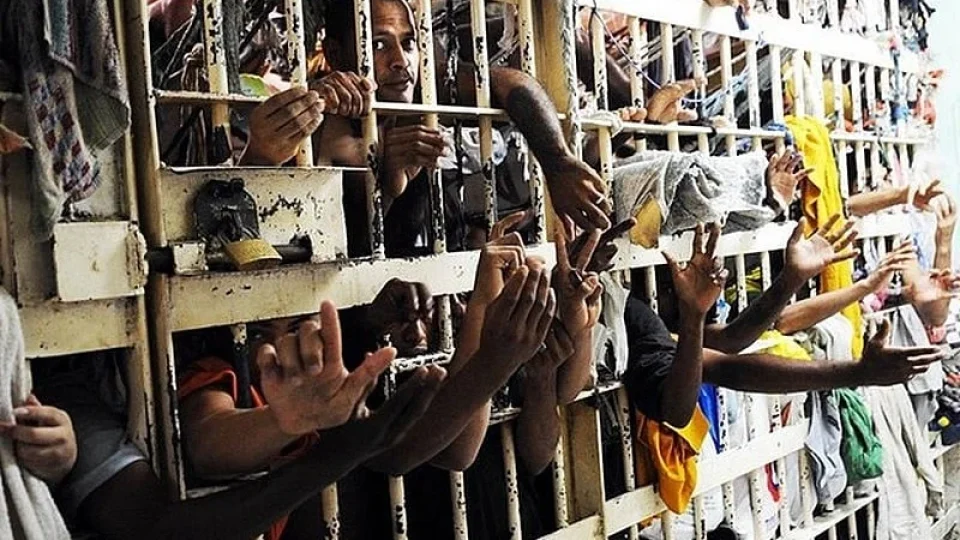 Quanto custa manter um preso no Brasil? Gasto mensal supera salário mínimo em 73%