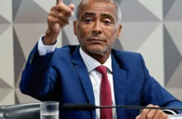 Romário tenta barrar penhora de salário no Senado e diz que medida compromete sua sobrevivência