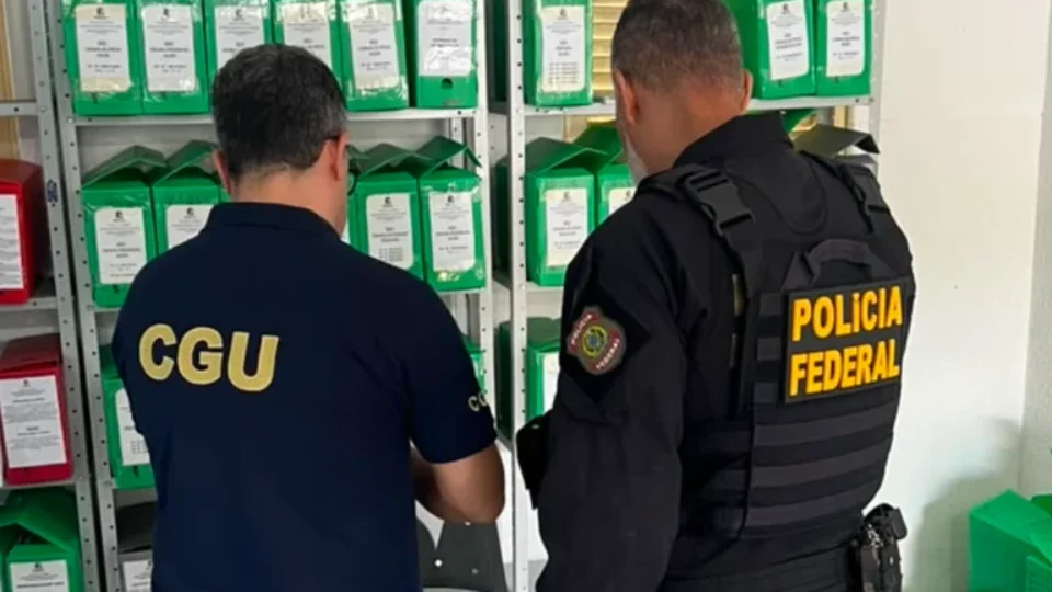 Grupo criminoso é preso por suspeita de irregularidades em contratos públicos em Campina Grande-PB