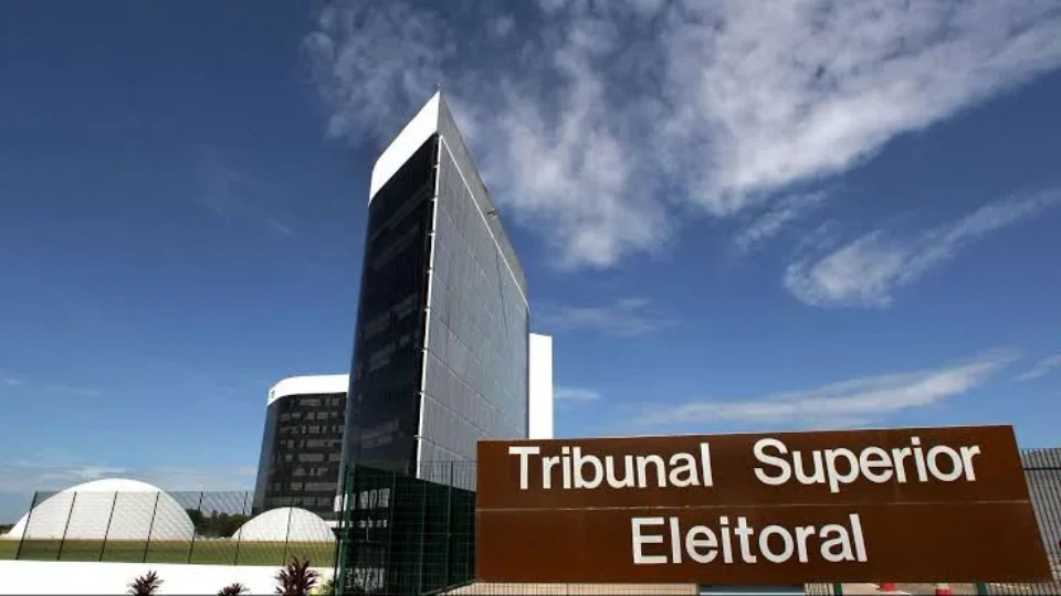 Pardal registra 100 denúncias de propaganda eleitoral irregular no DF em cinco dias