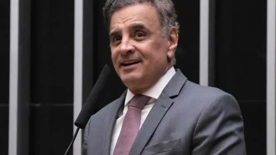 Aécio Neves anuncia que não disputará eleições e encerra ciclo de 40 anos na política