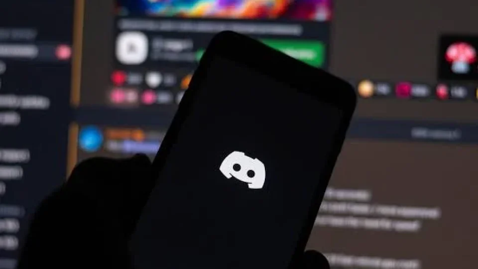 Discord entra na mira após pressão por suspensão no Brasil e especialista explica o que pode acontecer