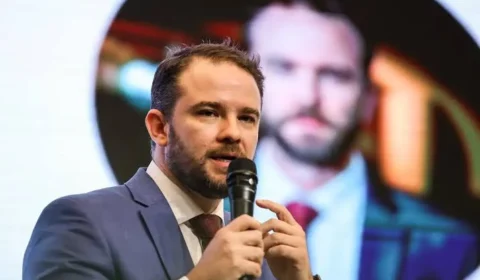 Durigan critica bets e diz que Brasil viveu “anarquia regulatória”