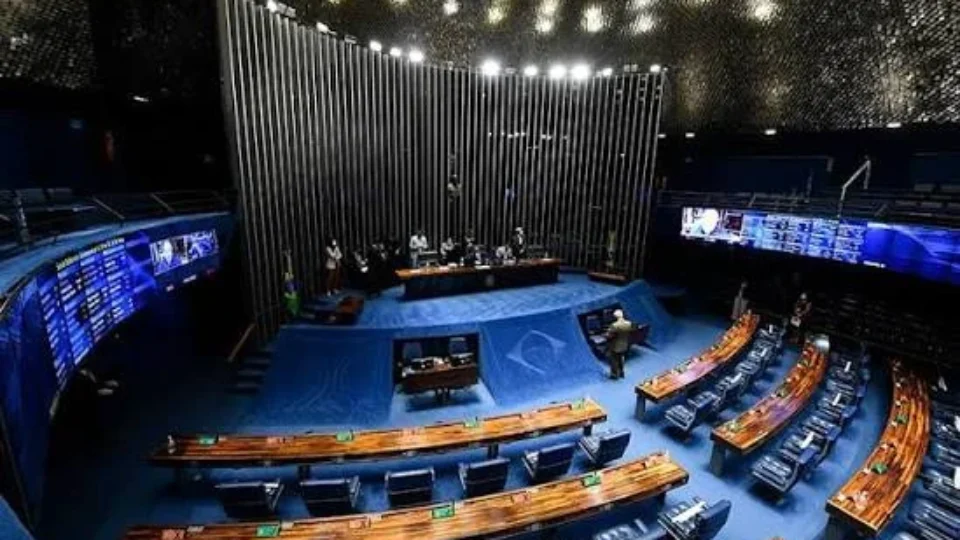 Congresso antecipa comissão da “taxa das blusinhas” após reunião de Lula