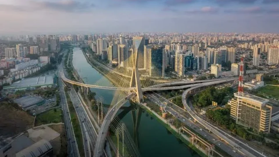 São Paulo se aproxima de 12 milhões de habitantes, aponta IBGE