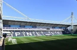 Preston x Wolverhampton: onde assistir ao duelo que pode mexer com a briga pelo acesso