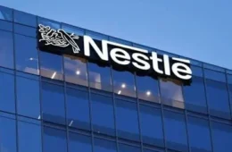 Nestlé corta 16 mil empregos em reestruturação e mira economia de bilhões