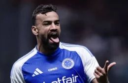 Cruzeiro: Fabrício Bruno exalta companheiros, critíca a Arena Condá e rasga o verbo sobre o ataque