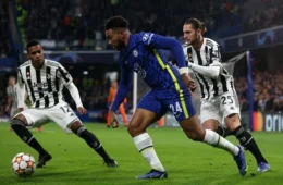 Chelsea e Juventus testam forças em amistoso com cara de Champions