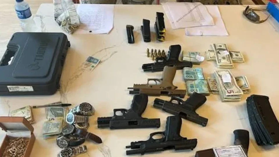 Operação Replay mira cofres do Comando Vermelho