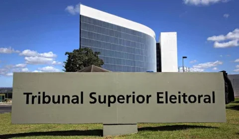 Disputa no TSE trava R$ 2,3 bilhões do Fundo Eleitoral às vésperas da campanha