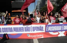 Manifestantes vão às ruas em 12 cidades para cobrar votação do PL da Misoginia na Câmara