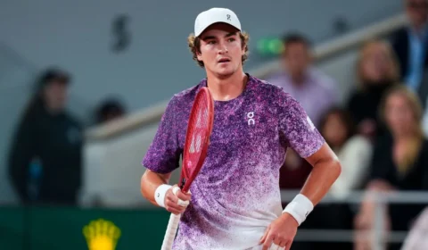 Fonseca enfrenta Tsitsipas no ATP Montreal 2026: quem leva?