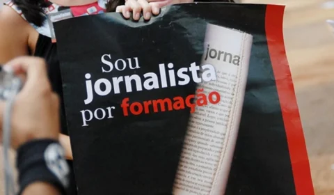 Quando a notícia incomoda o poder, o STF pode decidir quem pode ser jornalista?