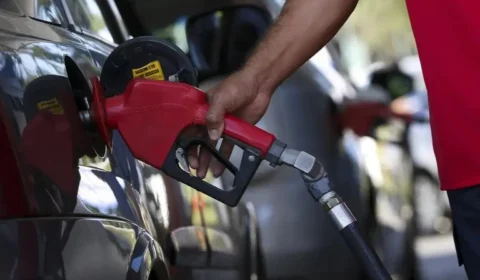 Etanol sobe 6,56% e pesa no bolso dos motoristas de BH