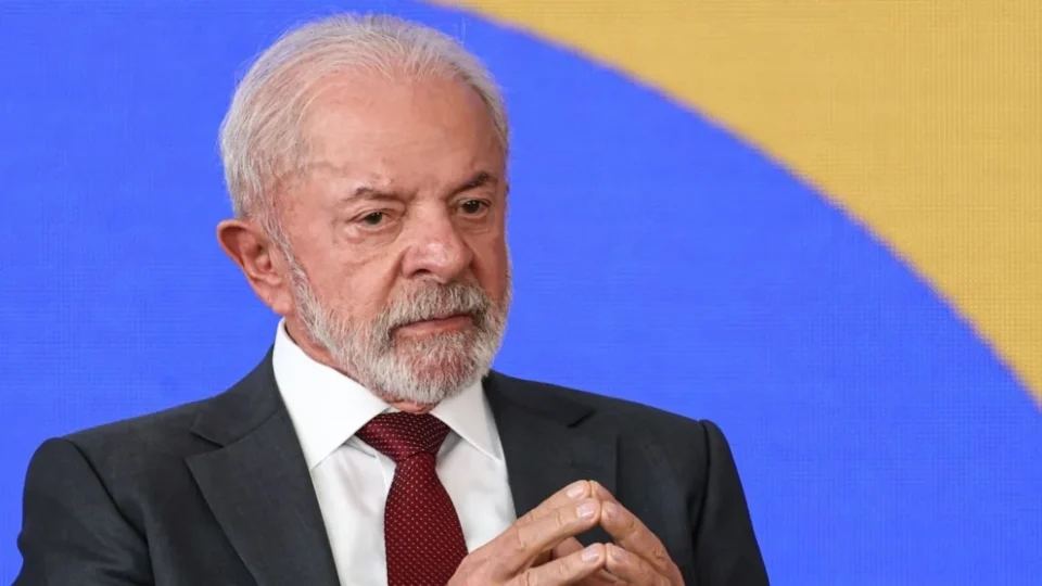 Lula declara R$ 4,77 milhões ao TSE, 35% menos que em 2022