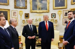 Trump abre espaço para negociar tarifaço com Lula, mas Planalto vê eleição no caminho