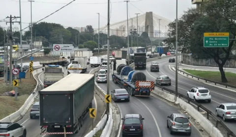 Marginal Tietê registra mais roubos de celular que centenas de cidades de São Paulo