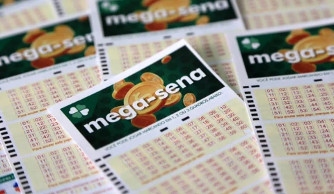 Mega-Sena 3040 pode pagar prêmio gigante de R$ 135 milhões nesta terça; saiba como jogar