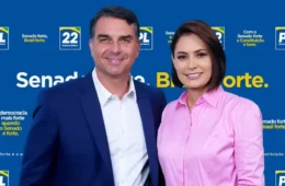 Michelle e Flávio Bolsonaro reaparecem juntos em vídeo após crise e tentam mostrar unidade para a campanha