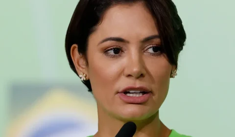 Michelle Bolsonaro entra oficialmente na disputa pelo Senado e patrimônio chama atenção