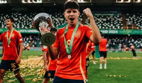 Chapecoense fecha com meia espanhol Miguel Carvalho