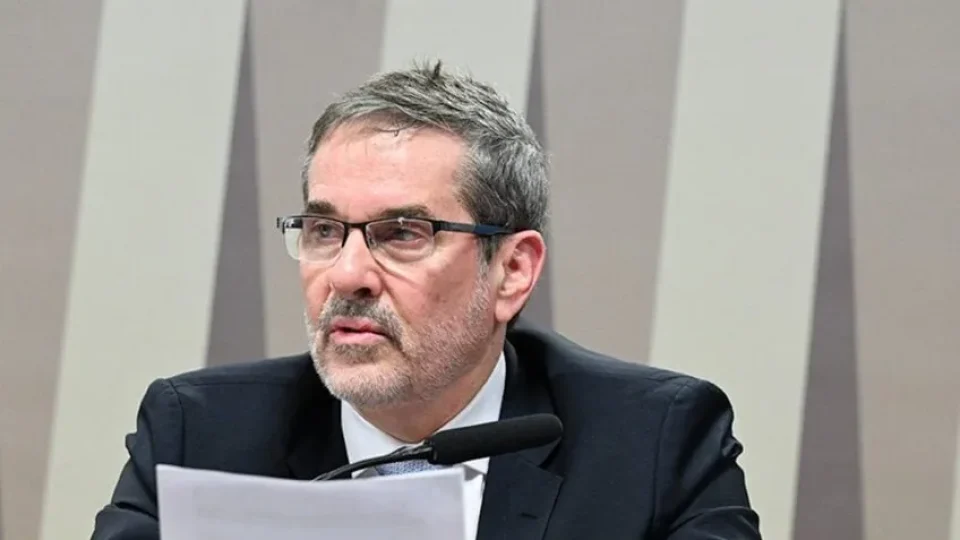 Governo anuncia novo concurso da Transpetro e mudança importante no Itamaraty