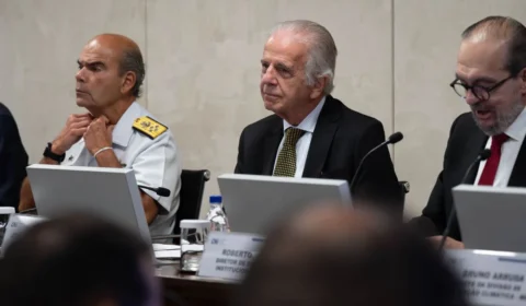 Múcio diz que ‘abriria o portão’ em invasão dos EUA