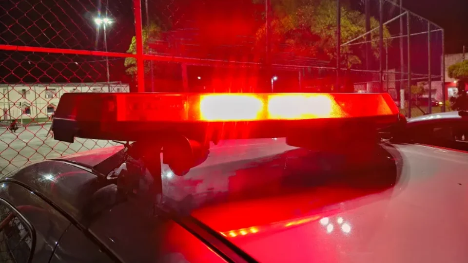 Polícia recupera motocicleta roubada escondida em área de mata em Aracaju