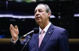 Omar apresenta relatório pelo fim da escala 6×1 e reduz a jornada semanal dos trabalhadores sem redução salarial