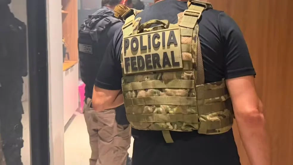 Operação da PF mira organização que usava aviões adulterados no tráfico de drogas e movimentou R$ 35 milhões — Foto: Reprodução/Rede Amazônica
