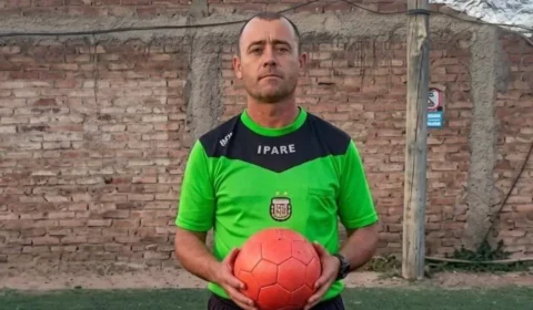 Acidente de carro mata árbitro de futebol e duas irmãs na Argentina