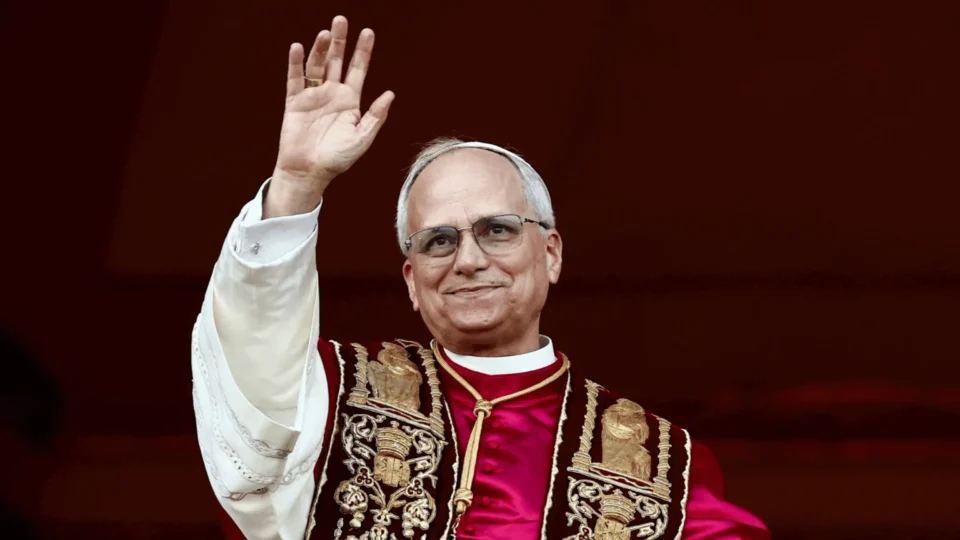 Papa Leão XIV anuncia viagem histórica pela América do Sul, mas Brasil fica fora do roteiro