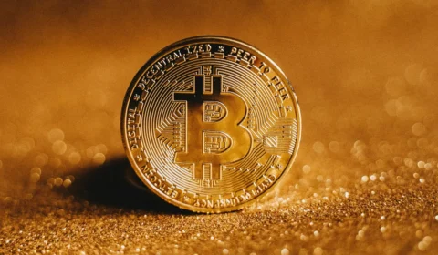Bitcoin dispara após decisão do Tesouro dos EUA e volta a US$ 68,6 mil