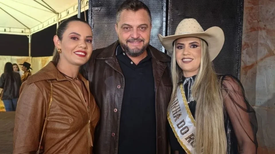 Rainha do Rodeio, Lara Alves revela trisal com irmã “É uma noite minha e uma noite dela”