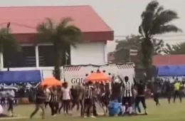 Raio atinge campo durante partida na Tailândia e deixa jogador morto e 12 feridos